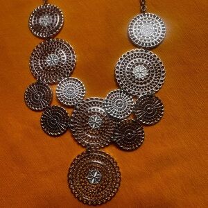 ALDO Statement Gold Disc Medallion Necklace – New on Card